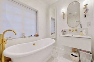 Photo 17- click for photo gallery